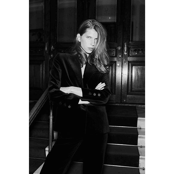 Pia Tjelta Beau Velvet Blazer Black